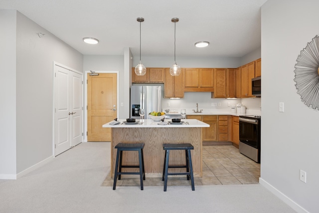 kitchen with electric range oven, stainless steel fridge with ice dispenser, a sink, light carpet, and baseboards