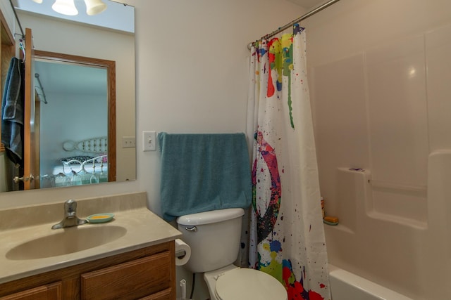 1900 White Cloud Dr E, Isle, MN 56342 - full bath featuring vanity, toilet, and shower / tub combo with curtain