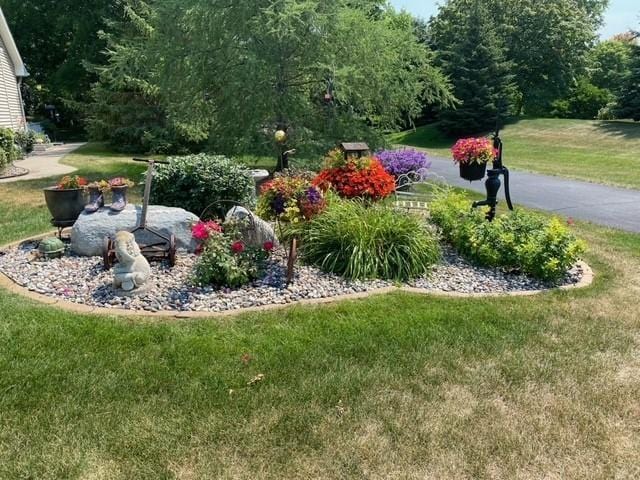17081 Pheasant Meadow Ln SW, Prior Lake, MN 55372 - view of grassy yard
