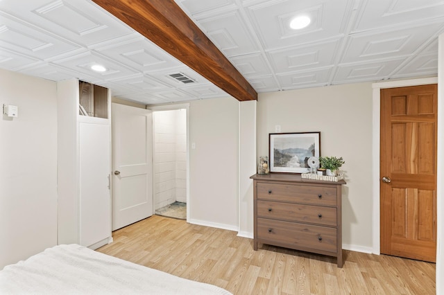 13501 Heather Hills Dr, Burnsville, MN 55337 - bedroom with baseboards, light wood-style floors, an ornate ceiling, and recessed lighting