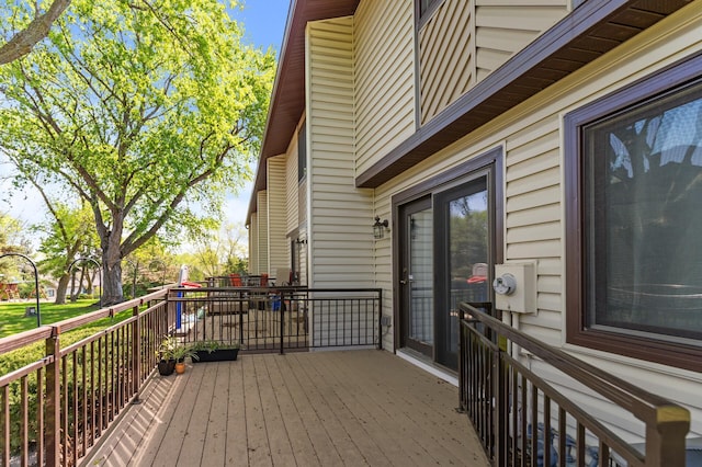 13501 Heather Hills Dr, Burnsville, MN 55337 - view of deck