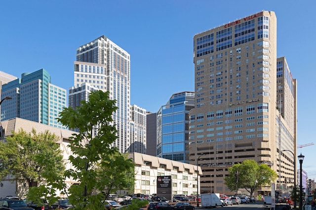 433 7th St Unit 1921, Minneapolis, MN 55415 - city view