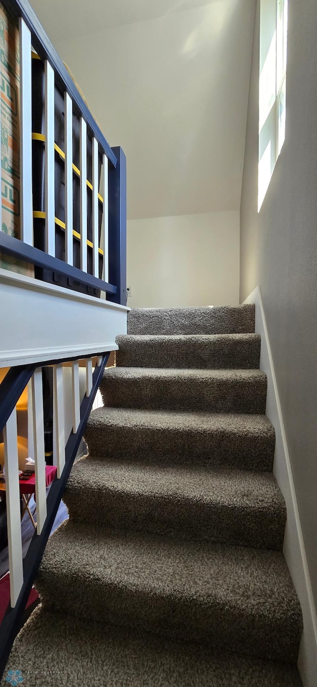 304 1st Ave E, Halstad, MN 56548 - view of stairway