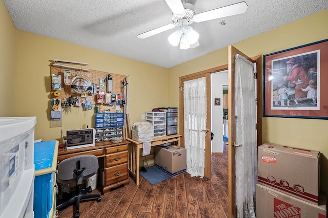 2231 Penn Pl Unit 114, North Saint Paul, MN 55109 - office area with dark wood finished floors, a ceiling fan, and a textured ceiling