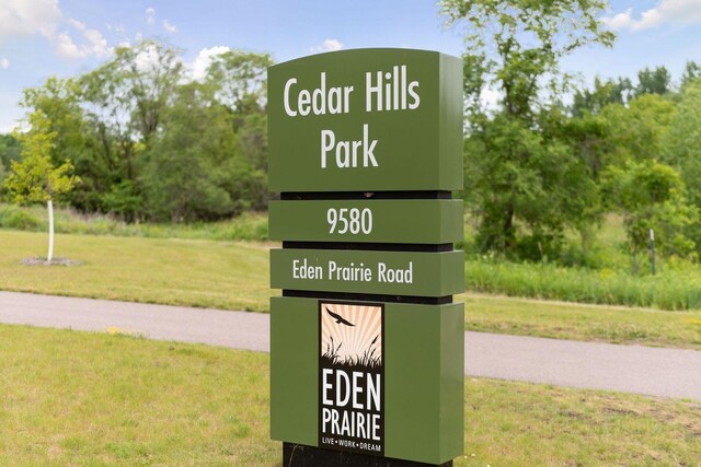 16798 Stirrup Ln, Eden Prairie, MN 55347 - exterior view
