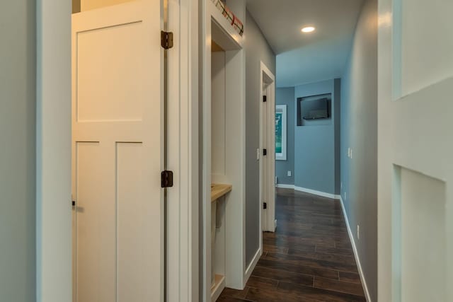 615 Vine St, Hudson, WI 54016 - corridor featuring dark wood-style flooring, baseboards, and recessed lighting
