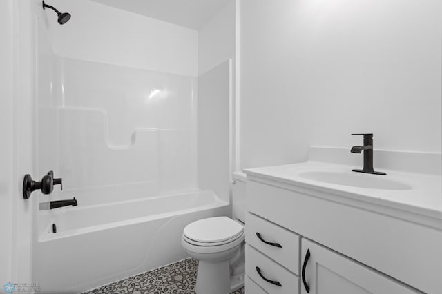 7279 26th St S, Fargo, ND 58104 - full bathroom with toilet, vanity, and bathtub / shower combination