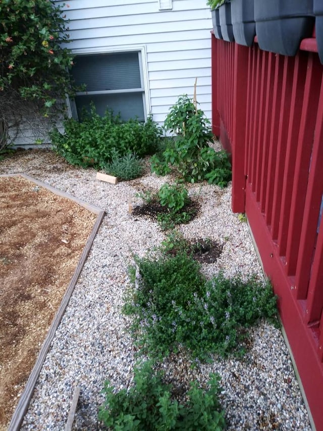 1377 Parkview Dr, New Richmond, WI 54017 - view of yard