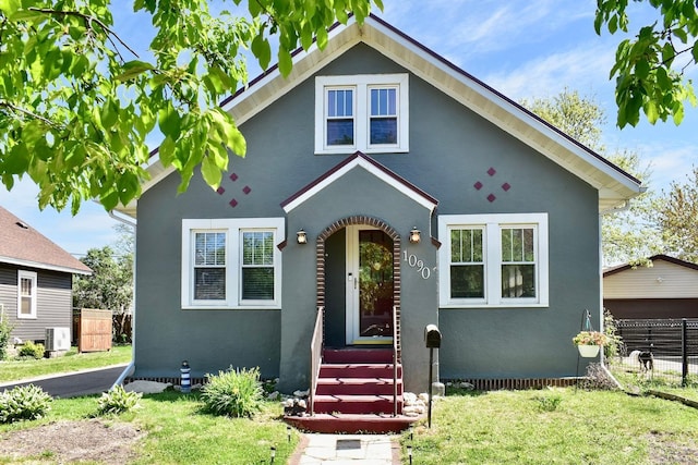 1090 Marian St, Winona, MN 55987 - view of front of property featuring stucco siding
