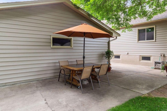 view of patio with outdoor dining area