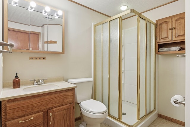 265 Red Pine Trl, Saint Joseph Twp, WI 54016 - bathroom with a shower stall, crown molding, toilet, and vanity