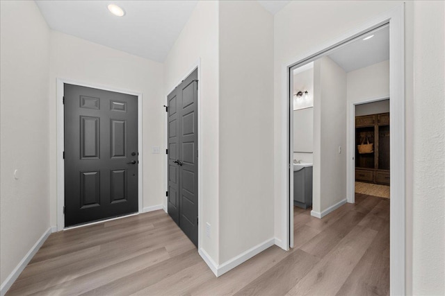 3822 Northern Ave, Spring Park, MN 55384 - entrance foyer featuring light wood finished floors, baseboards, and recessed lighting