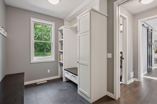 1701 Retreat Cir, Minnetrista, MN 55364 - mudroom featuring baseboards