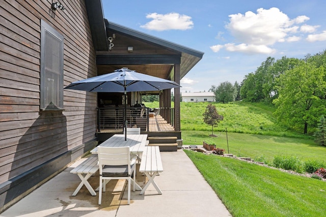 1701 Retreat Cir, Minnetrista, MN 55364 - view of patio / terrace with outdoor dining space