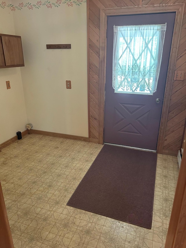 25622 Blue Bonnet Rd, Center Twp, MN 56465 - foyer entrance featuring light flooring and baseboards