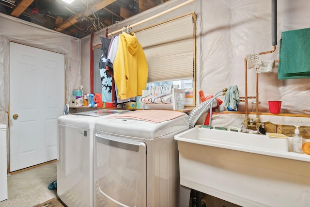 1034 111th Ave NE, Blaine, MN 55434 - washroom with washing machine and clothes dryer