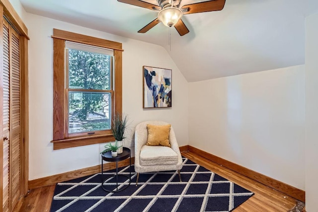 984 Milton St N, Saint Paul, MN 55103 - sitting room with lofted ceiling, wood finished floors, and ceiling fan