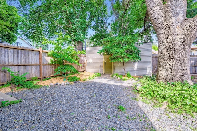 984 Milton St N, Saint Paul, MN 55103 - fenced backyard featuring a storage shed