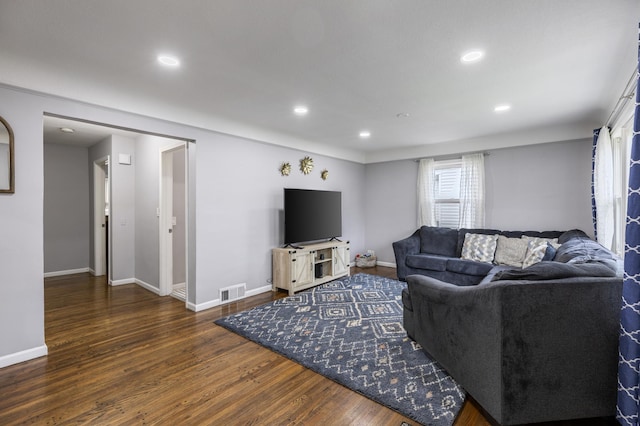 5548 34th Ave S, Minneapolis, MN 55417 - living room with baseboards, wood finished floors, and recessed lighting