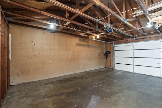 10276 Hanson Blvd NW, Coon Rapids, MN 55433 - view of garage