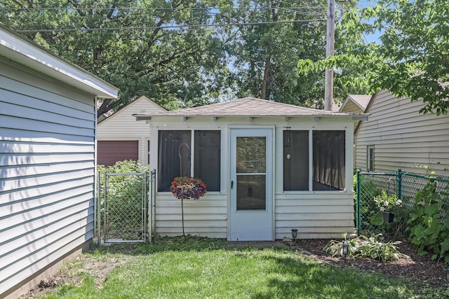 3259 Zarthan Ave S, Saint Louis Park, MN 55416 - view of outbuilding featuring a gate