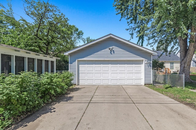 3259 Zarthan Ave S, Saint Louis Park, MN 55416 - view of detached garage