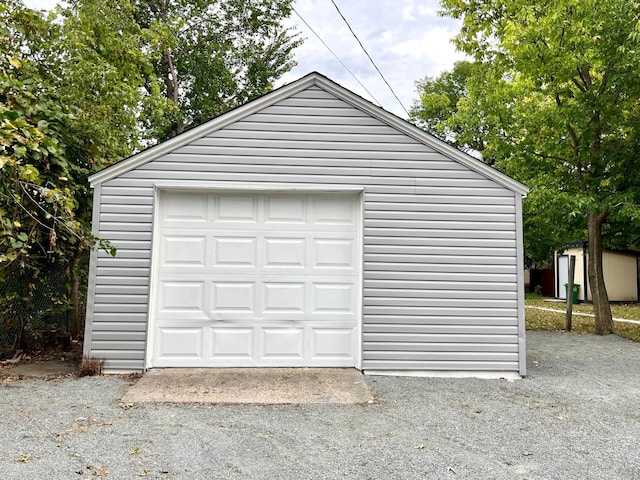 2616 30th Ave S, Minneapolis, MN 55406 - detached garage with asphalt driveway