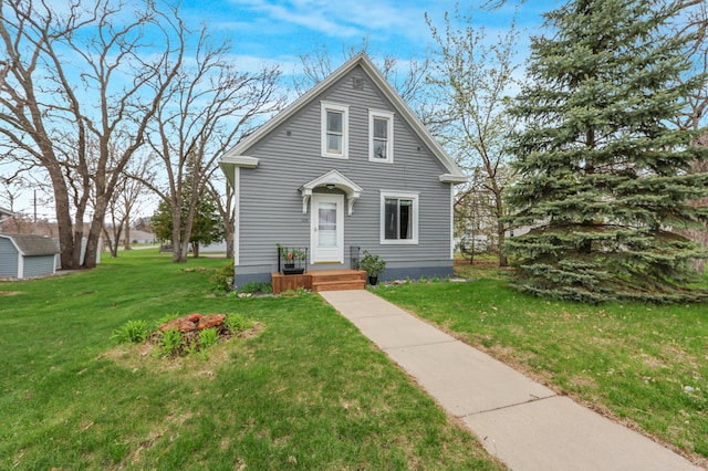 110 7th St SE, Little Falls, MN 56345 - bungalow featuring a front yard