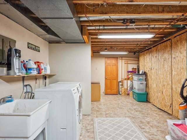 15464 Birch Narrows Rd, Crosslake, MN 56472 - laundry room featuring washer and dryer