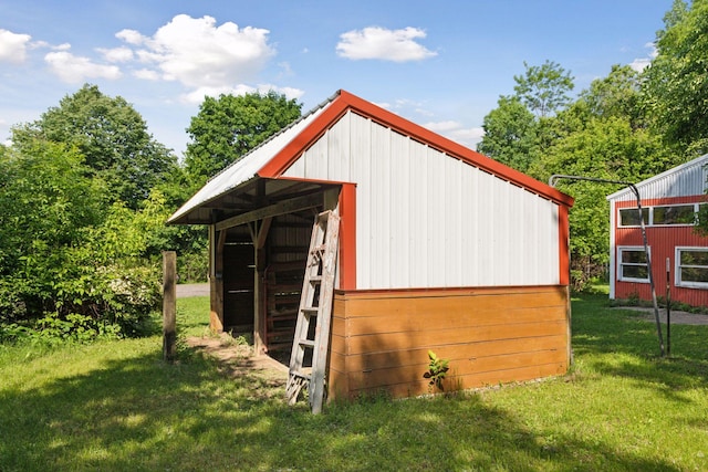 1031 Pheasant Trl, Hudson, WI 54016 - view of pole building with a yard