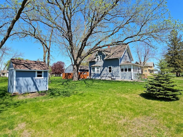 1501 Park St, Fairmont, MN 56031 - view of green lawn