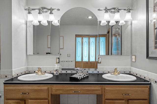 2209 Indian Rd W, Minnetonka, MN 55305 - bathroom with double vanity
