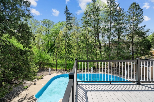 2209 Indian Rd W, Minnetonka, MN 55305 - view of outdoor pool