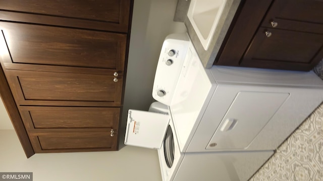 3137 Zuni Way NW, Anoka, MN 55303 - washroom featuring washer / dryer