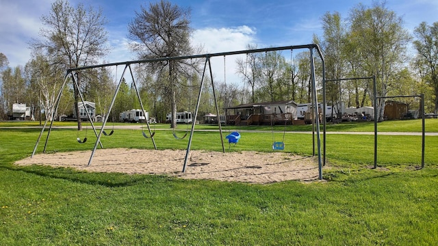 21588 Gull Lake Loop Rd NE Unit 83, Hagali Twp, MN 56683 - view of home's community with a lawn