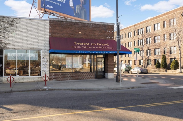 635 Grand Ave Unit 4, Saint Paul, MN 55105 - view of building exterior
