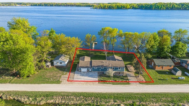 17055 Dickenson Ln, Waterville, MN 56096 - view from above of property featuring a nearby body of water and property parcel outlined