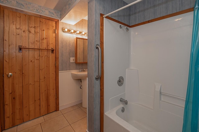 5305 Cisco Ln NE, Remer, MN 56672 - full bathroom featuring tile patterned floors, shower / bath combo, and wallpapered walls