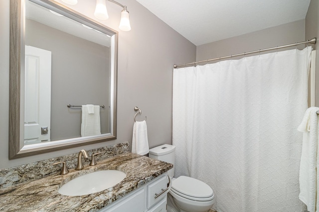 1270 145th Ave NW, Andover, MN 55304 - full bathroom featuring vanity, toilet, and a shower with curtain