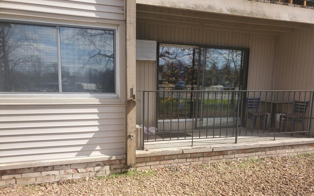 8935 Old Cedar Ave S Unit 113, Bloomington, MN 55425 - view of property entrance
