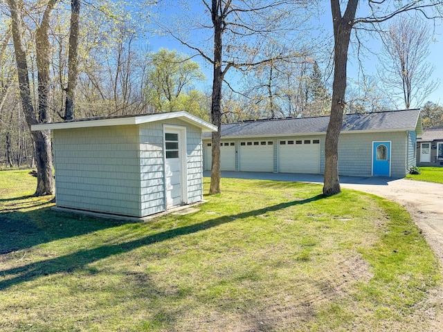 49262 Big Pine Rd, Perham, MN 56573 - garage with driveway