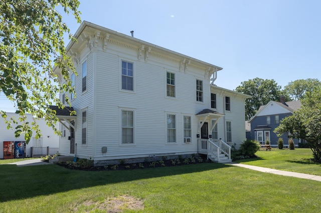 504 Buchanan St, Red Wing, MN 55066 - italianate home featuring a front yard