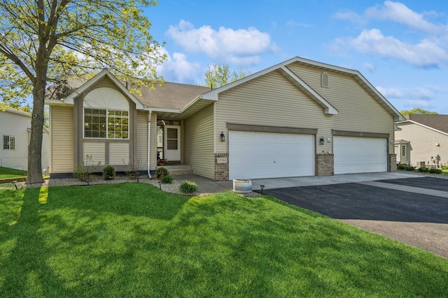 13761 Dorothy Dr, Rogers, MN 55374 - photo 1