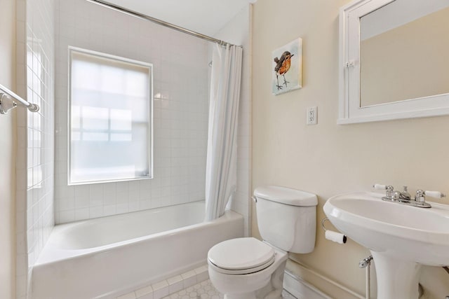 4201 Dupont Ave S, Minneapolis, MN 55409 - bathroom featuring toilet, shower / bath combination with curtain, and tile patterned floors