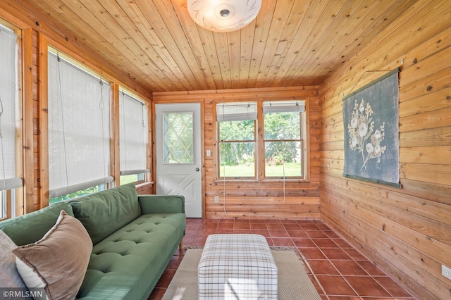 920 2nd St S, Stillwater, MN 55082 - sunroom / solarium featuring outdoor lounge area