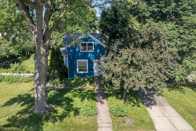 920 2nd St S, Stillwater, MN 55082 - view of outdoor structure with driveway