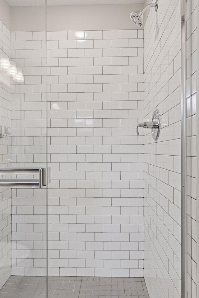 62 Rapp Farm Blvd, North Oaks, MN 55127 - full bathroom featuring a stall shower