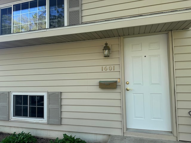 1601 8th Ave NE, Owatonna, MN 55060 - view of entrance to property