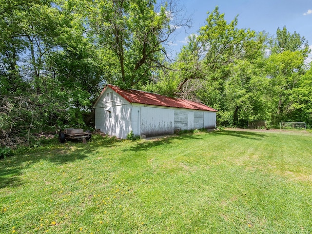 8418 State Highway 29 S, Alexandria, MN 56308 - view of green lawn featuring a pole building and an outdoor structure