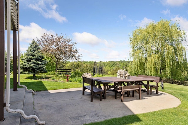 32875 Stanton Trl, Cannon Falls, MN 55009 - view of patio with outdoor dining area